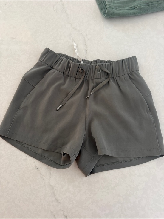 lululemon athletica Pants - Women's Stretch High-Rise Athletic Shorts - Green Gray
